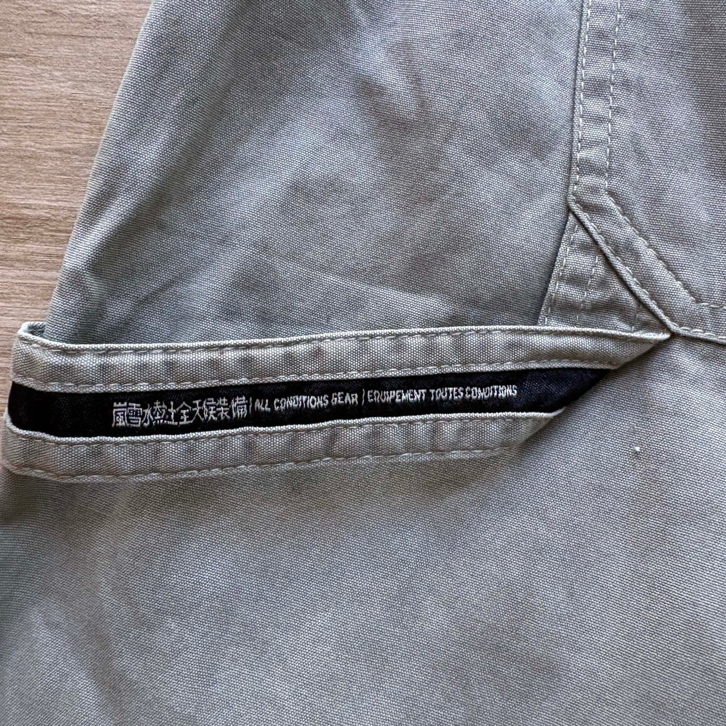 2000s Nike ACG Cargo Shorts | W36"