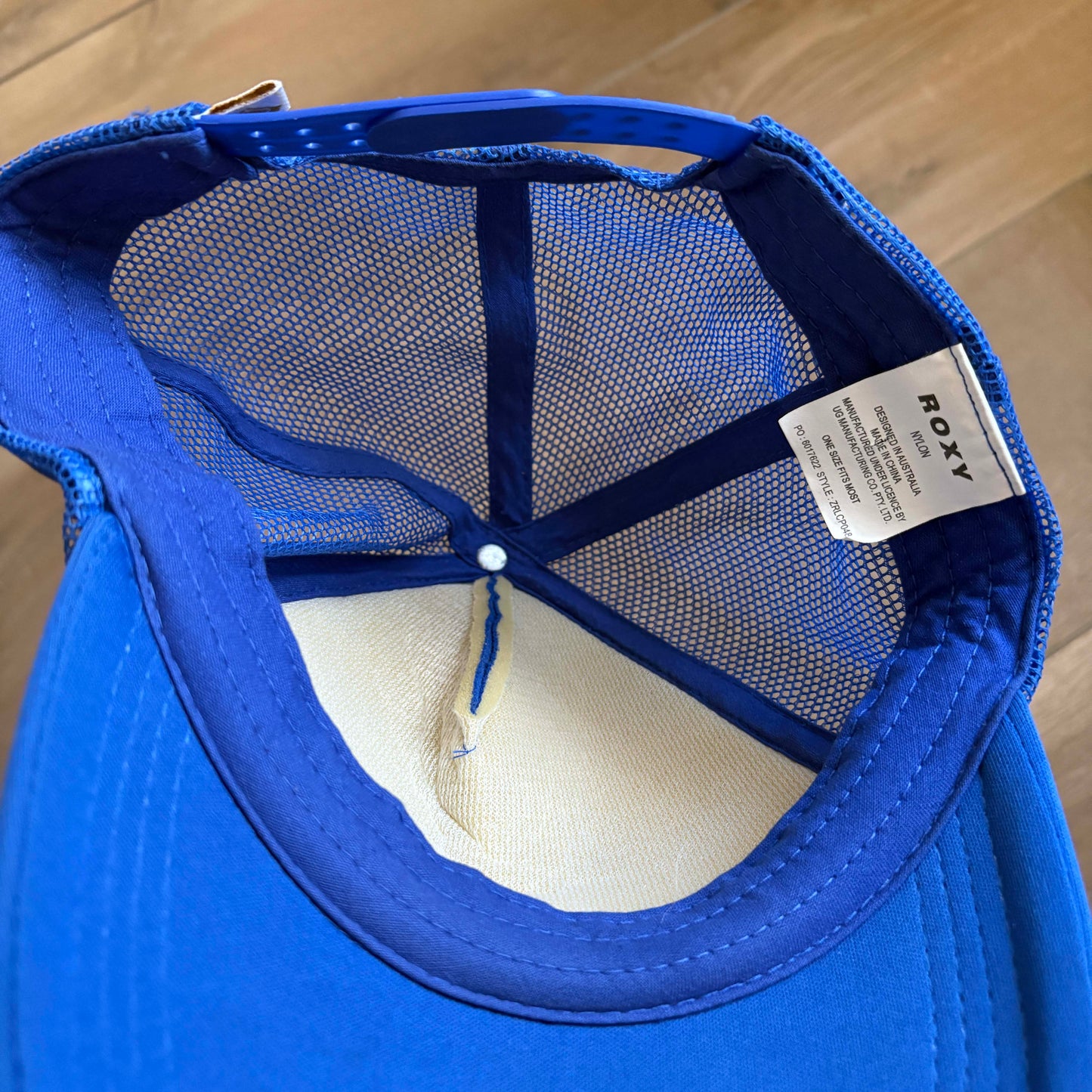 Y2K Roxy Aus Trucker Hat | OSFA