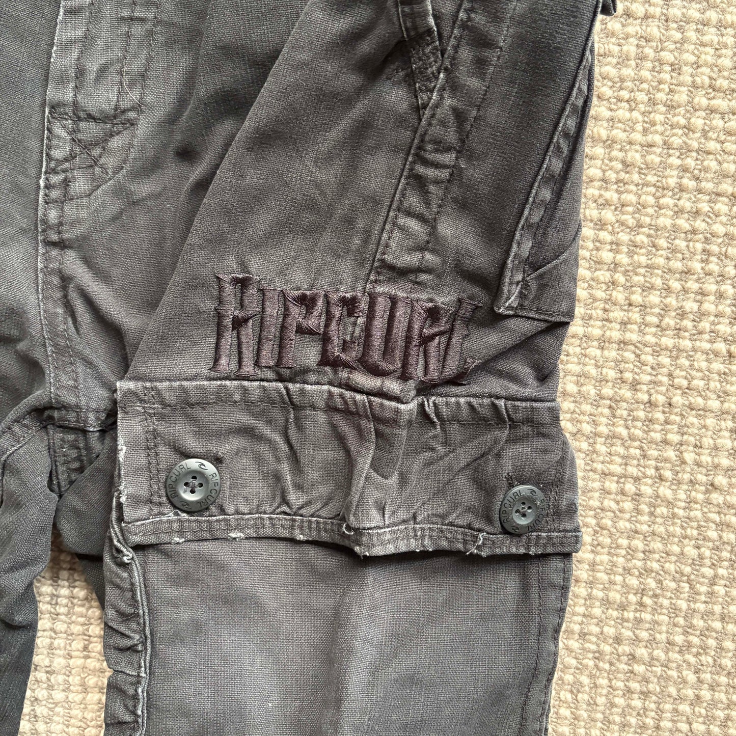 Y2K Rip Curl Cargo Shorts | W32"