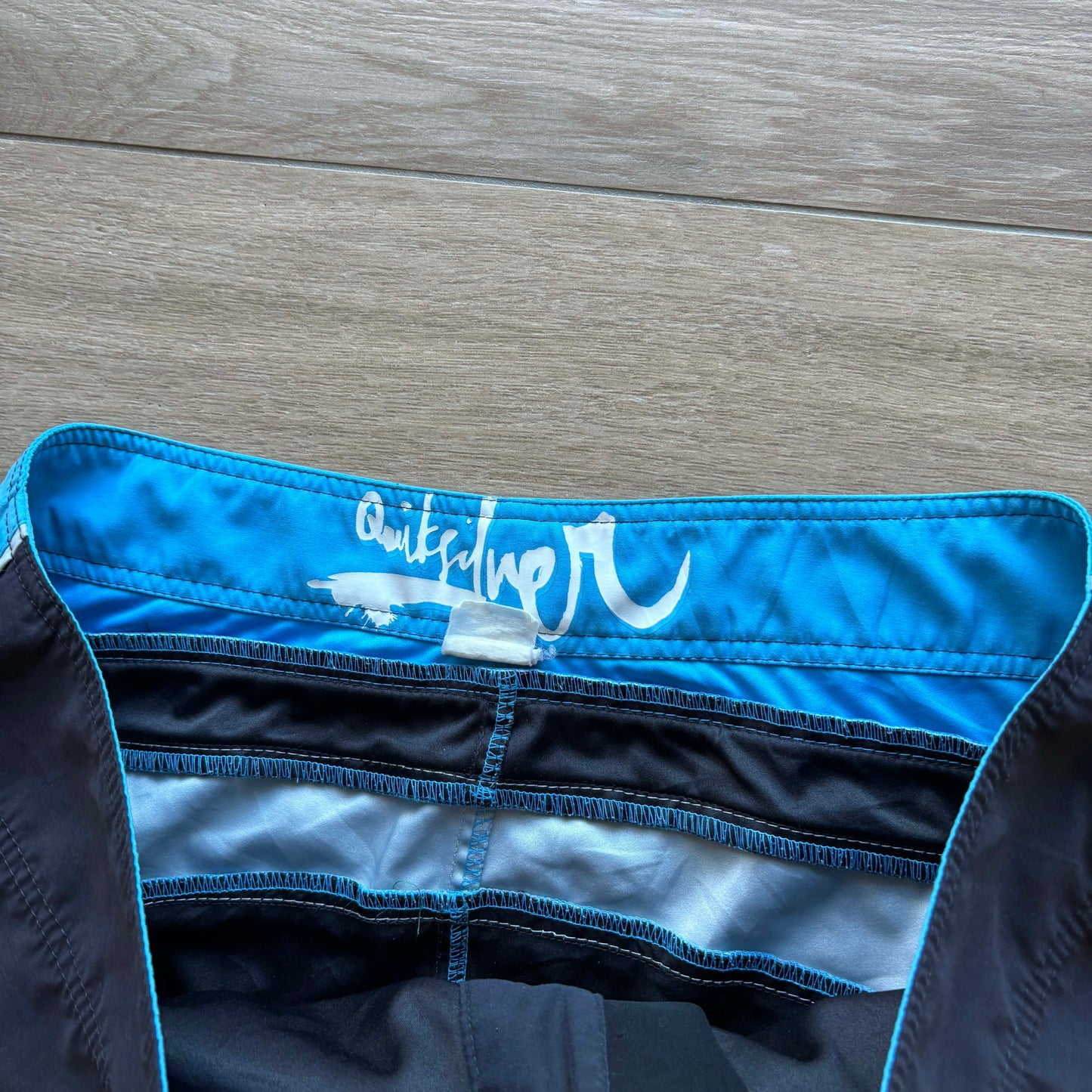 2000s Quiksilver Side Panel Boardies | W38" - Volant Vintage