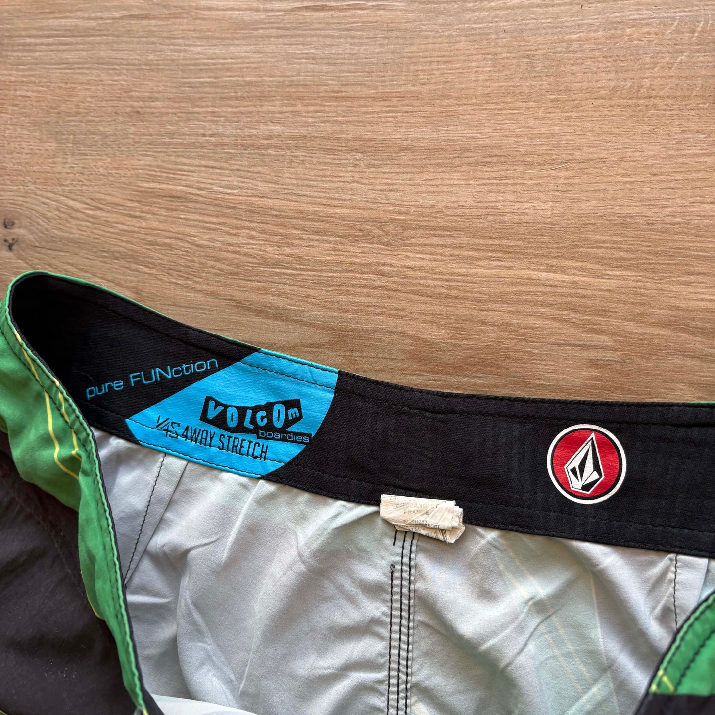 2000s Volcom 4Way Stretch Boardies | W34"