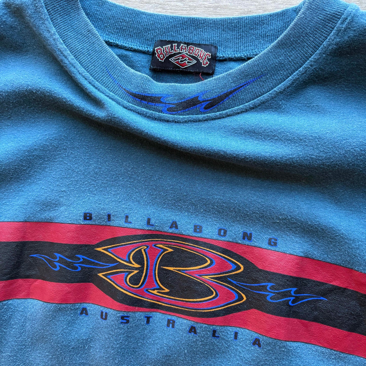 Vintage Billabong T-Shirt | L - Volant Vintage