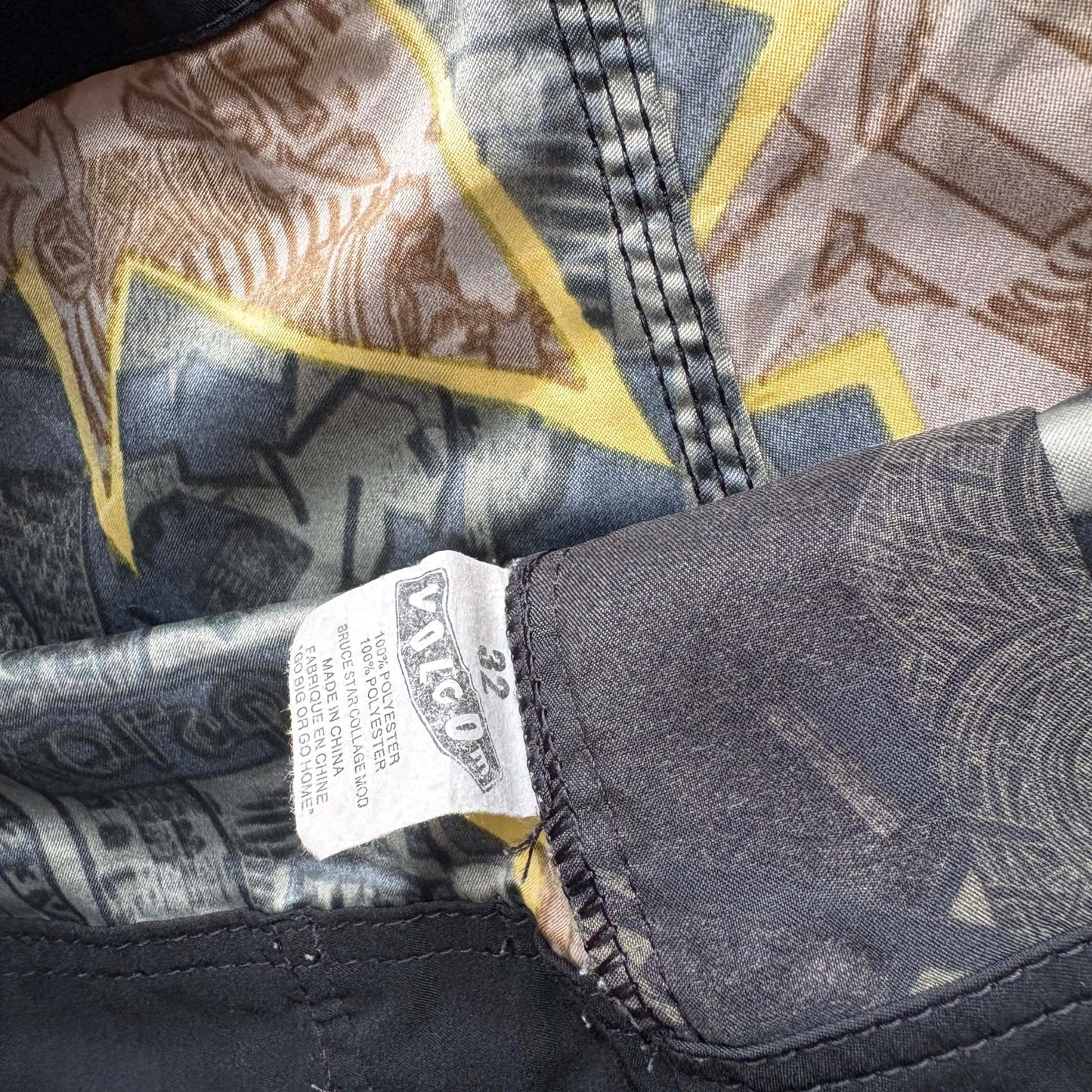 Y2K Volcom Bruce Irons Boardies | W32"