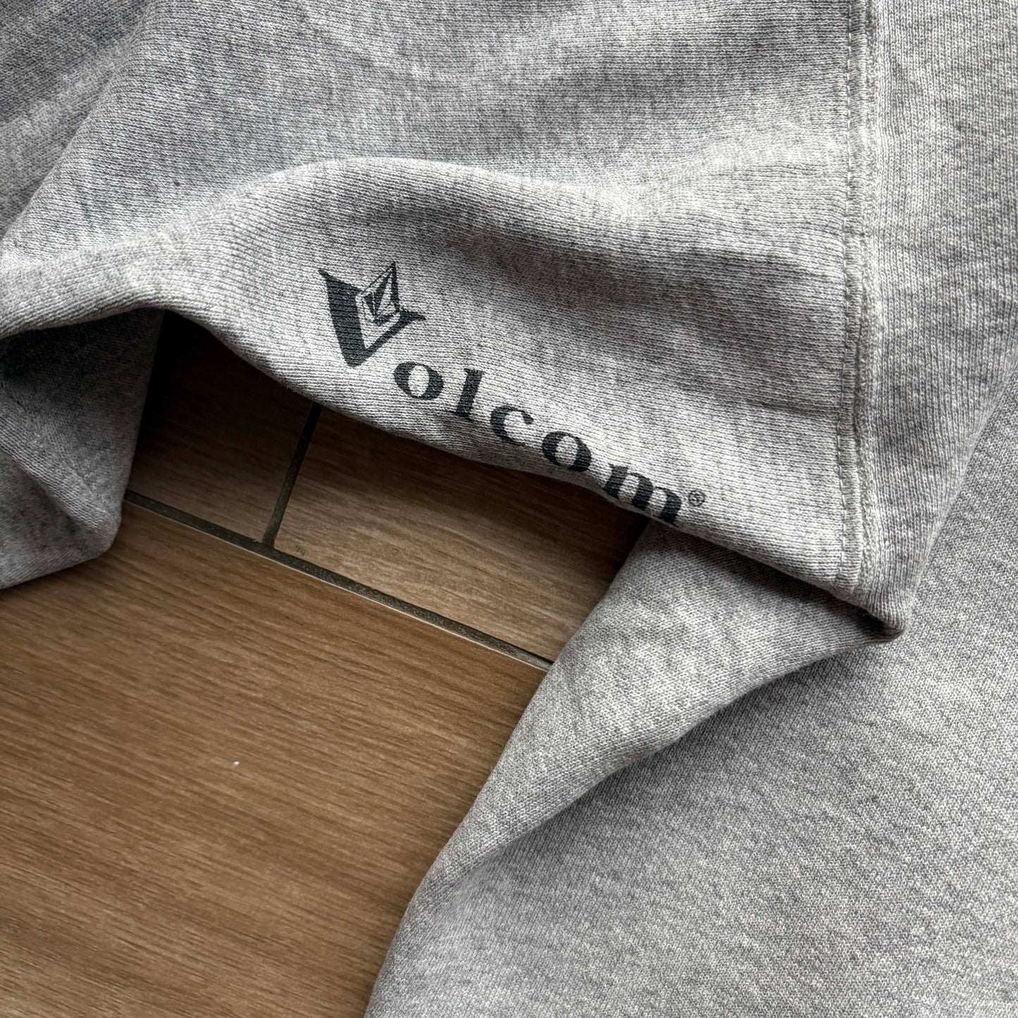 Y2K Volcom Spellout Hoodie | L - Volant Vintage