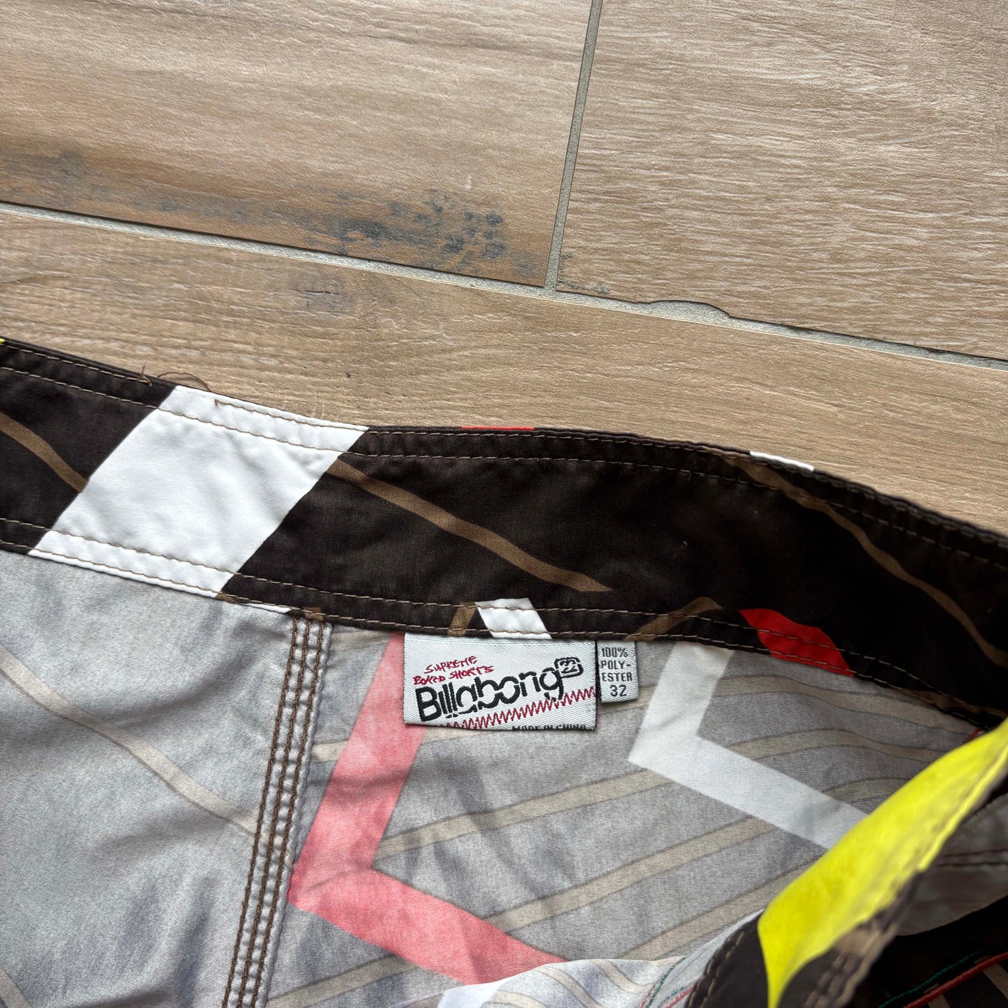 2000s Billabong Geometric Boardies | W32" - Volant Vintage