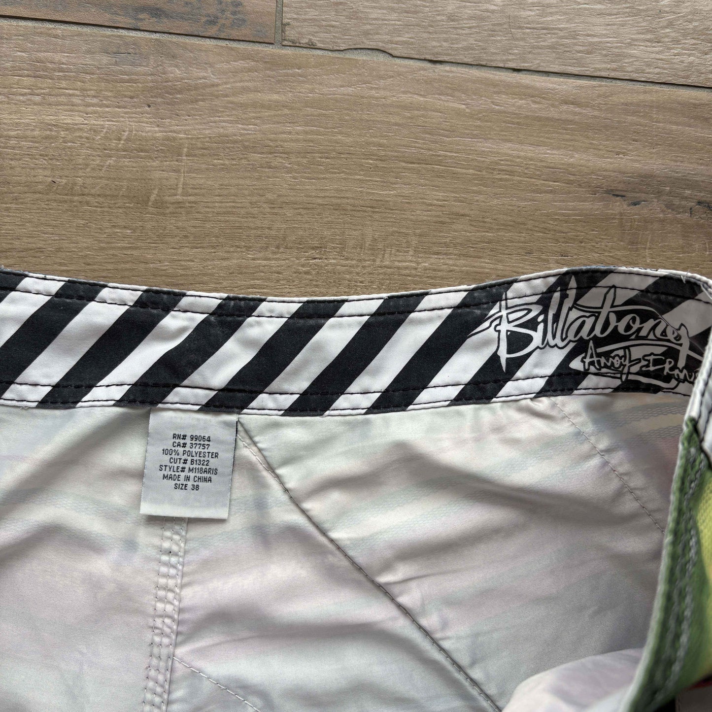Y2K Billabong Andy Irons Rising Sun Boardies | W38"