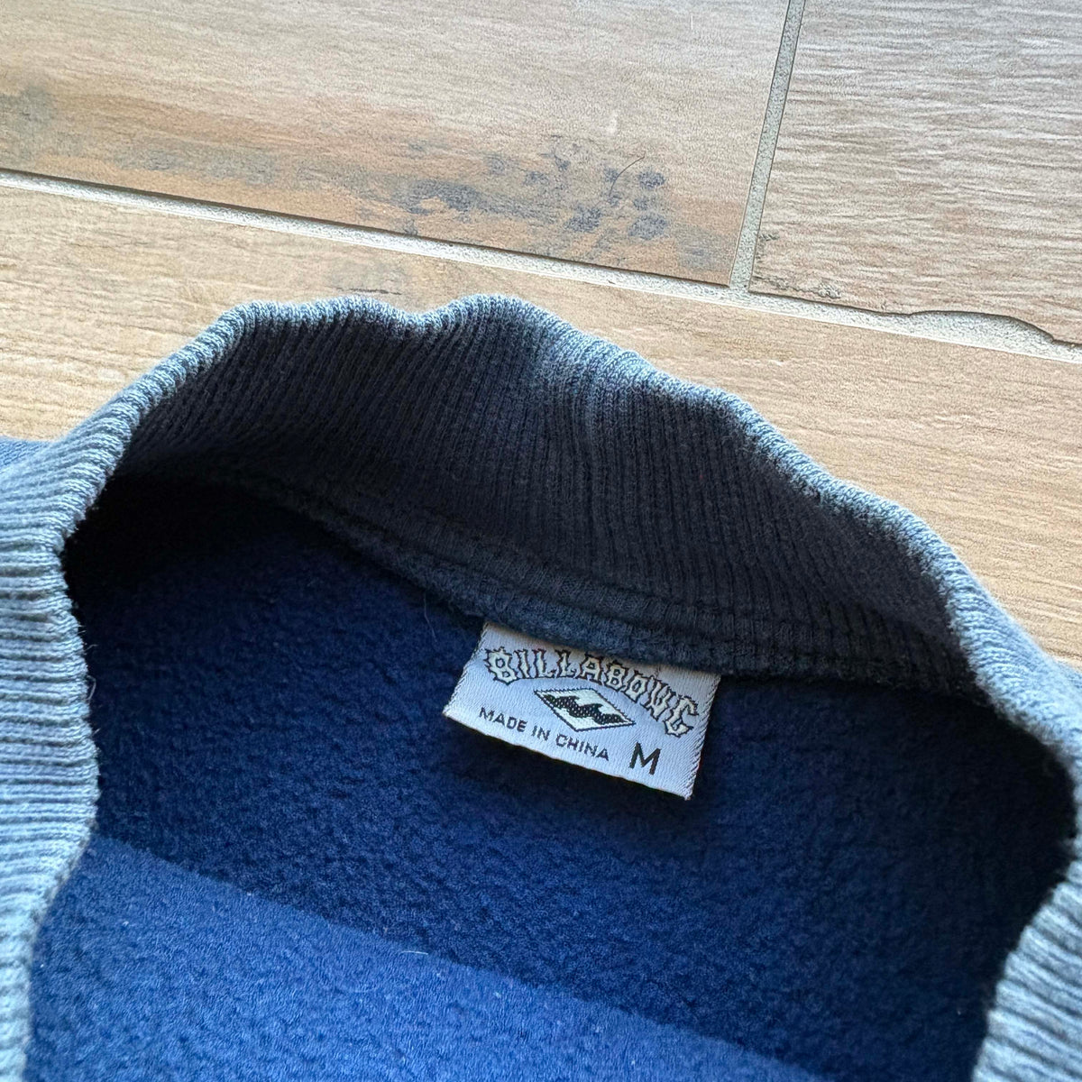 RARE 1992 Billabong Mock neck Jumper | XL