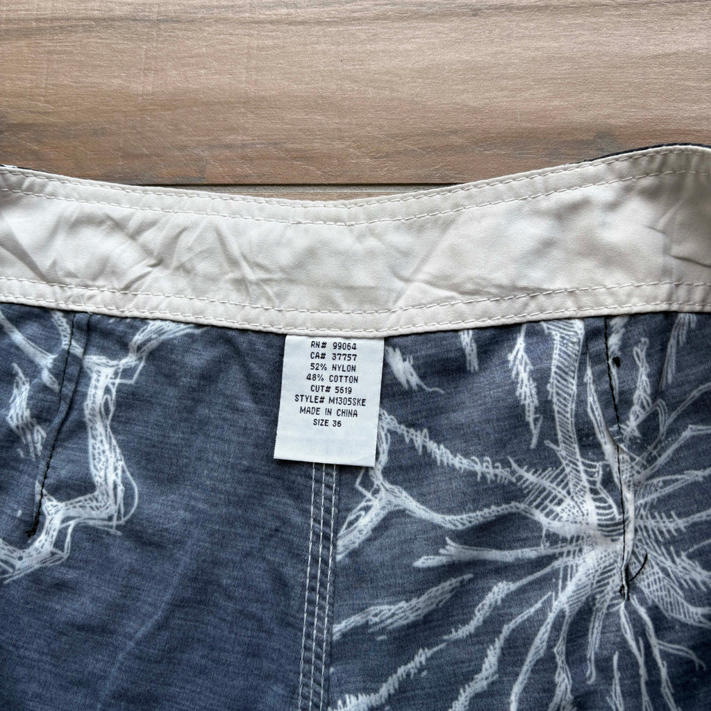 Y2K Billabong Floral Boardies | W36"