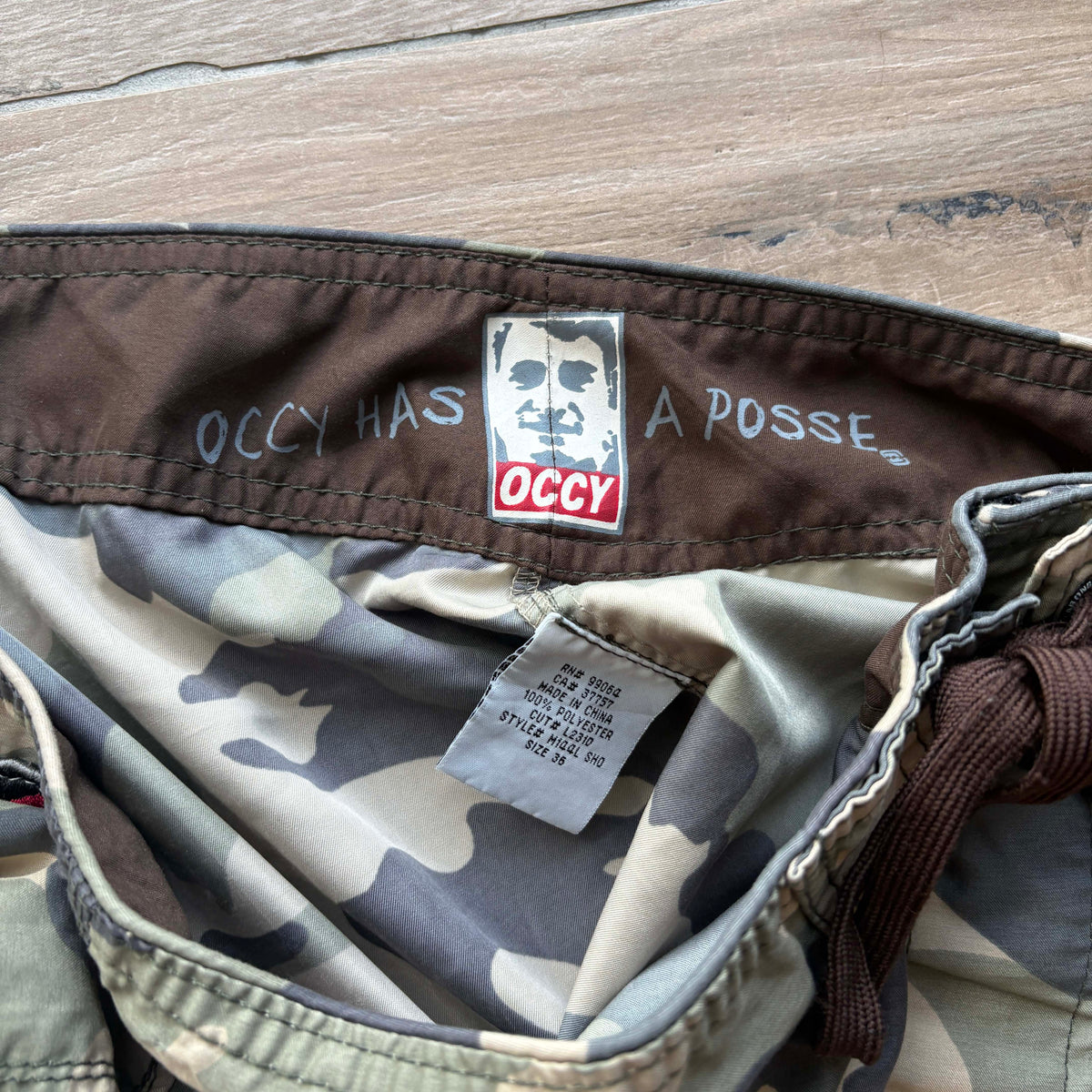 Vintage Occy Signature Army Boardies | W36"