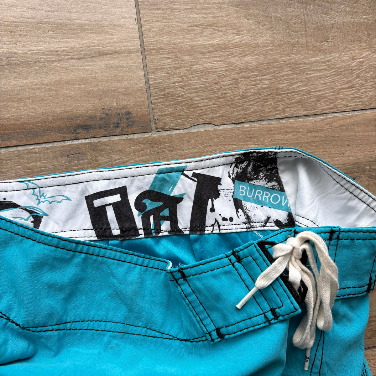 2000s Taj Burrow Signature Boardies | W33"
