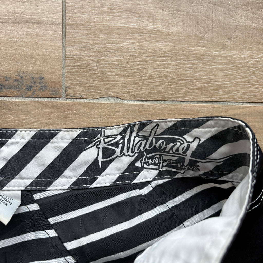 Y2K Billabong Andy Irons Rising Sun Boardies | W32"