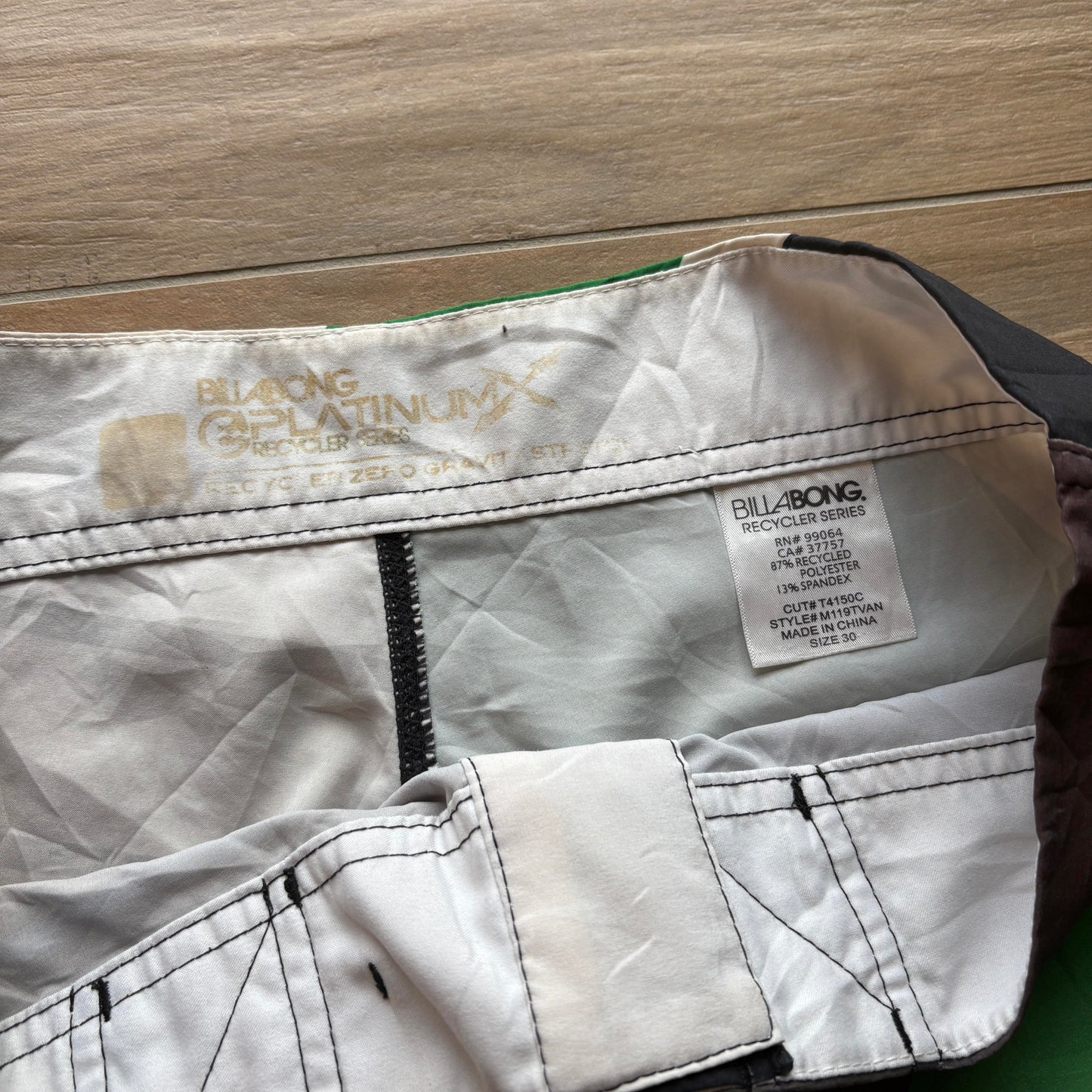 2000s Billabong Platinum X Boardies | W30"