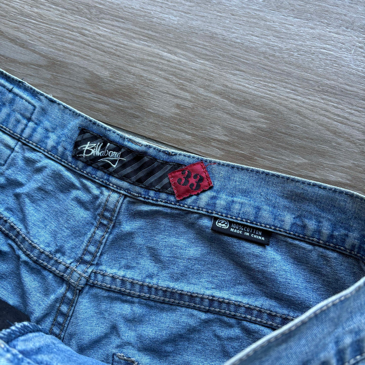 Y2K Billabong Script Shorts | W33"