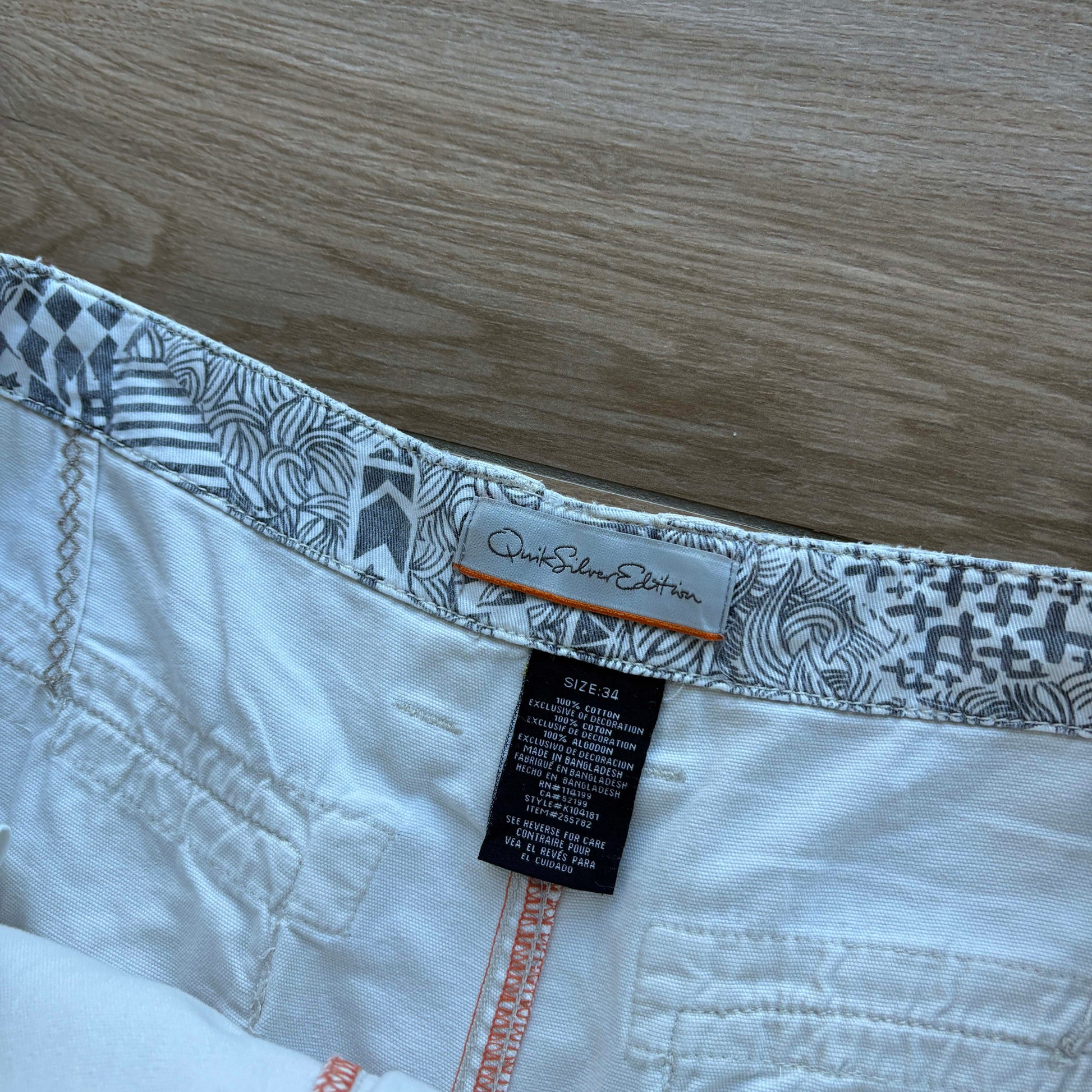 Y2K Quiksilver Cargo Shorts | W34" - Volant Vintage