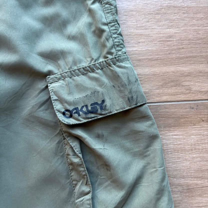 Y2K Oakley Tech Cargo Shorts | W31" - Volant Vintage