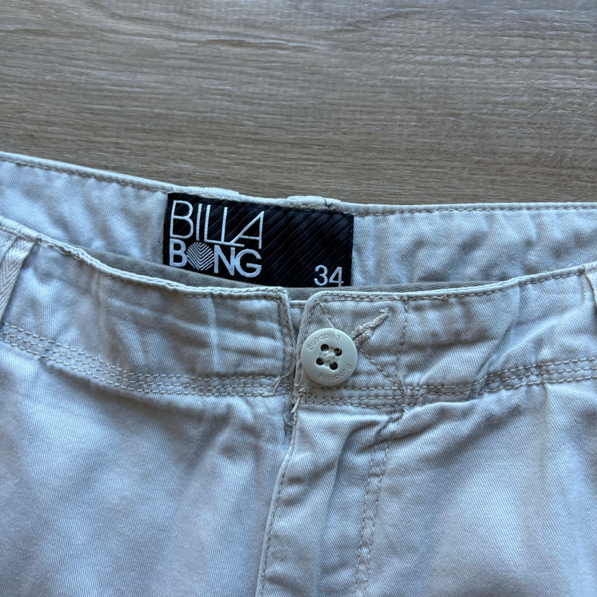 Y2K Billabong Cargo Shorts | W34" - Volant Vintage