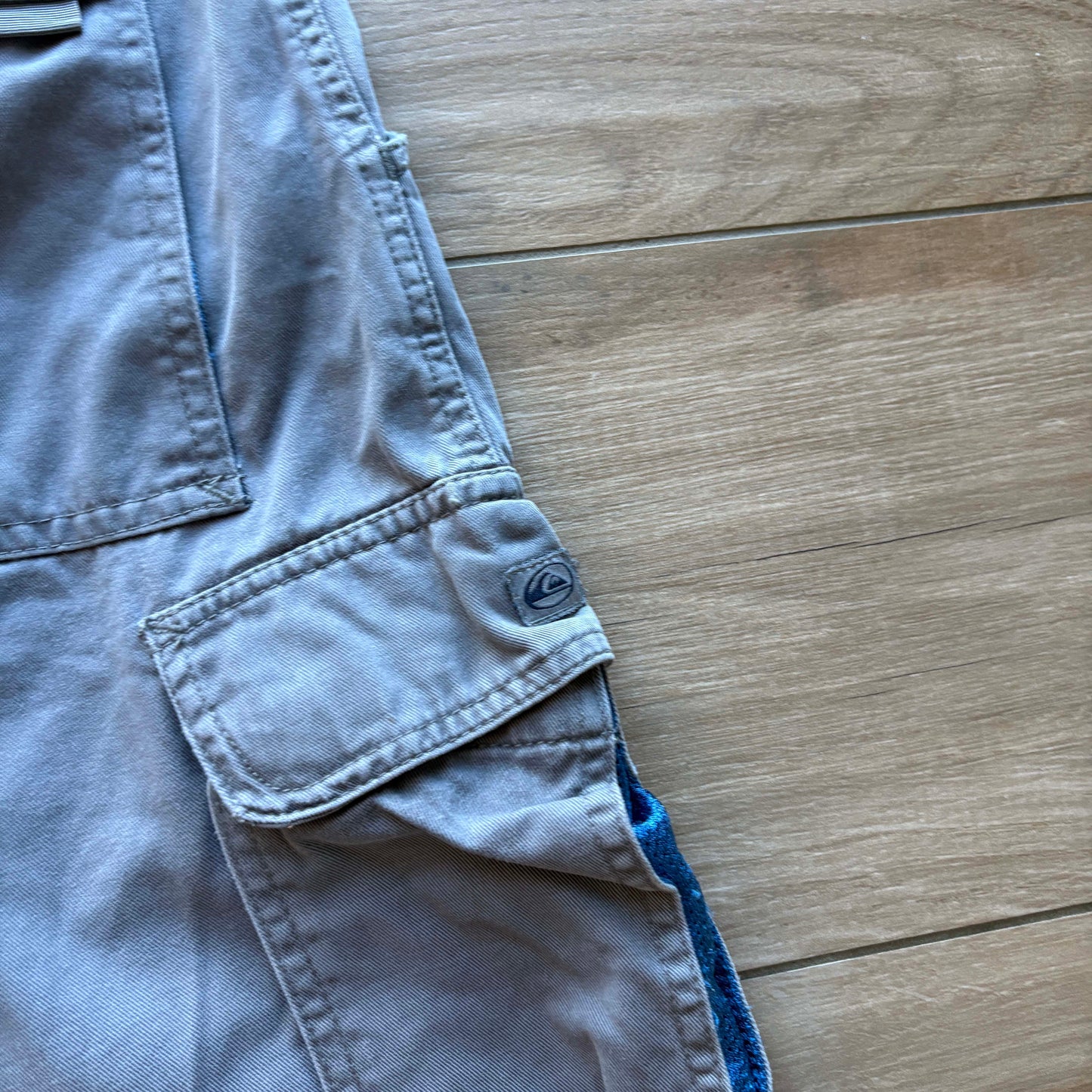 Y2K Quiksilver Cargo Shorts | W34" - Volant Vintage