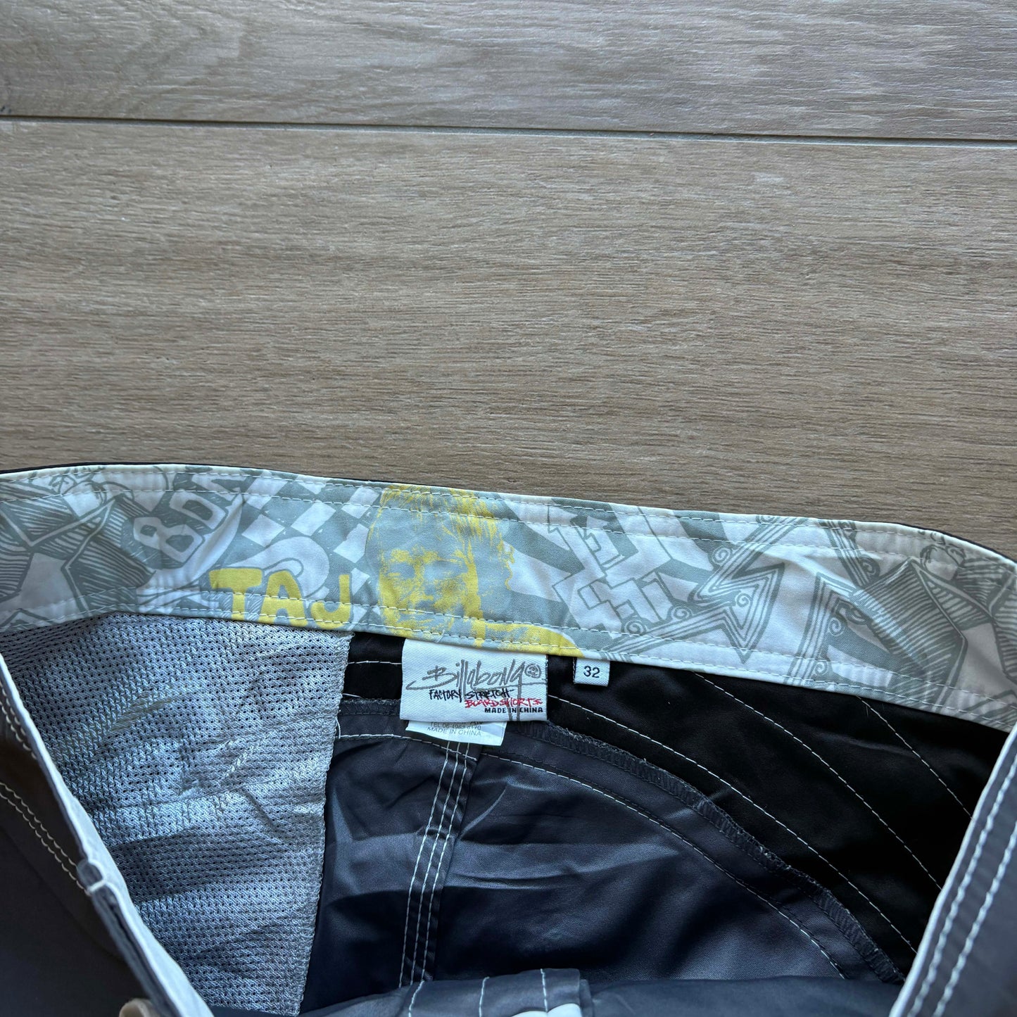 Y2K Taj Burrow Core Signature Boardies | W32"