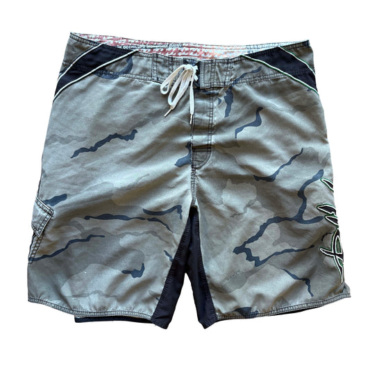 Vintage Occy Signature Camo Boardies | W38"