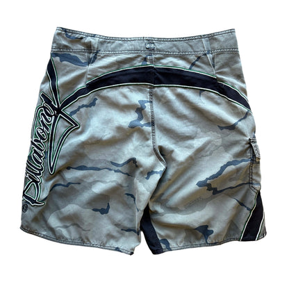Vintage Occy Signature Camo Boardies | W38" - Volant Vintage