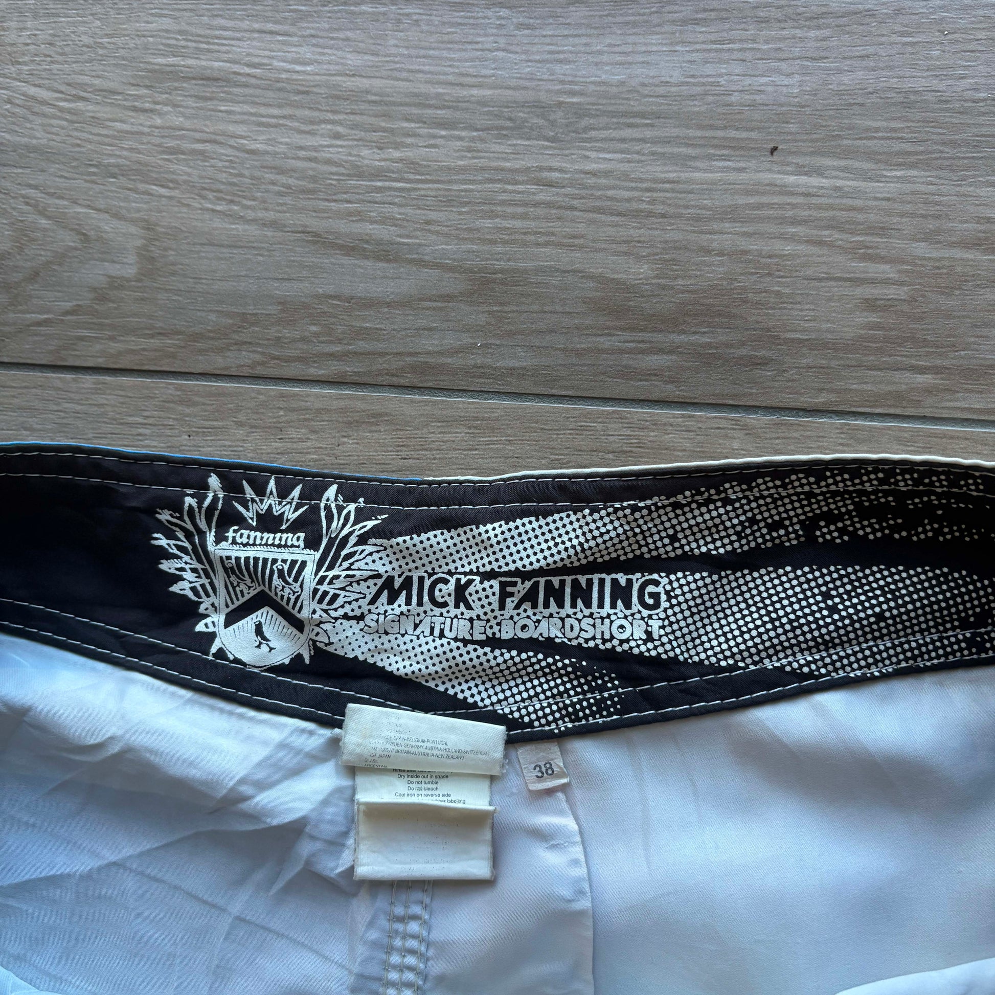 Vintage Mick Fanning Signature Boardies | W38" - Volant Vintage