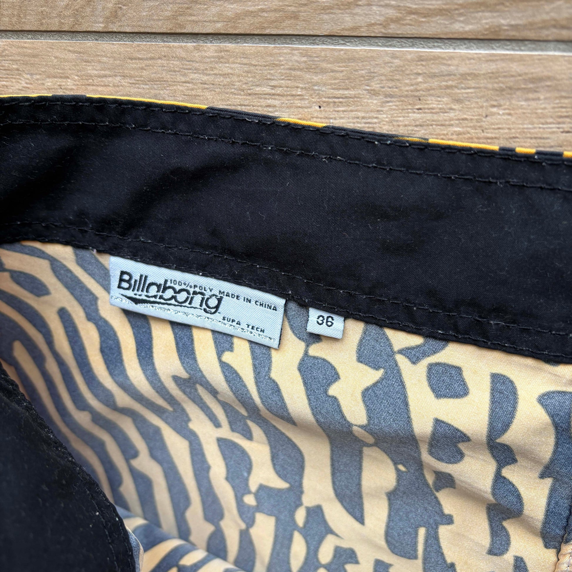 Y2K Billabong Funky Print Boardies | W36" - Volant Vintage