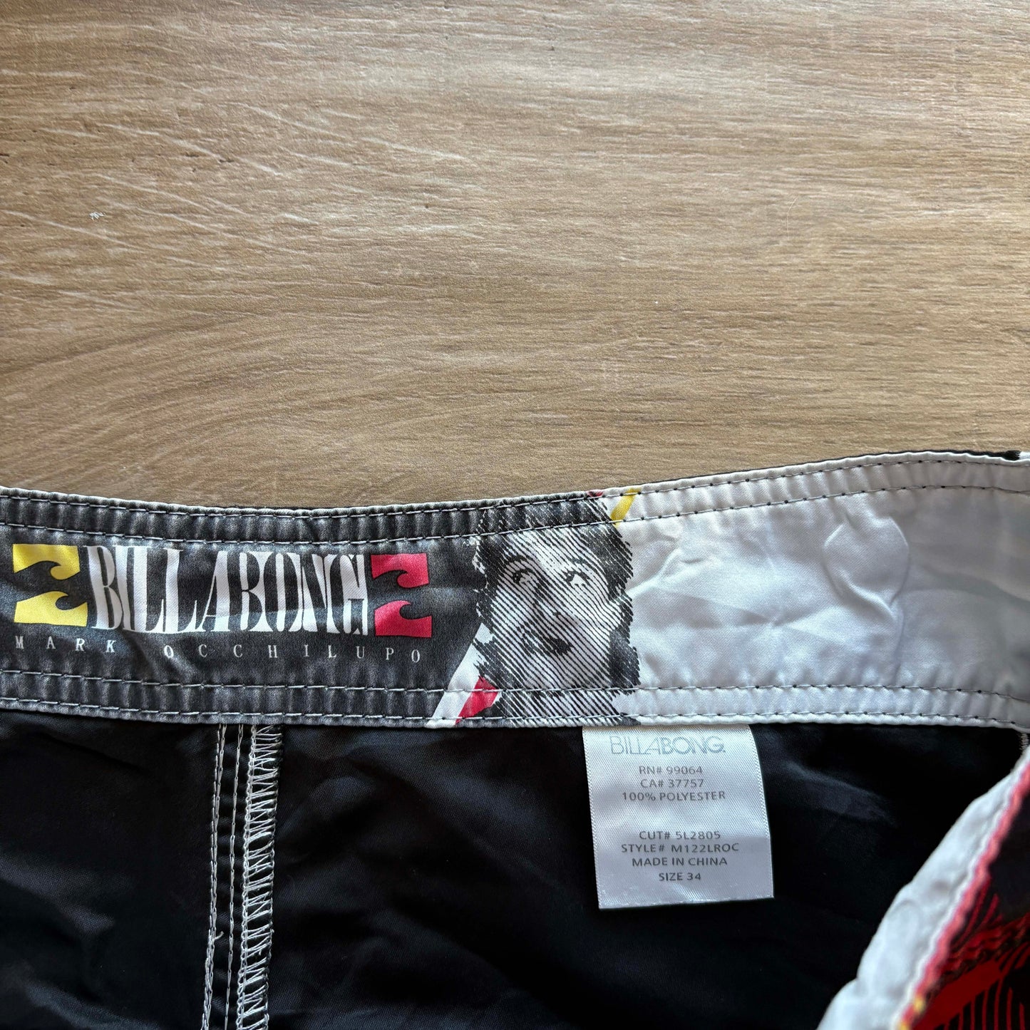 Vintage Occy Signature Tartan Boardies | W34" - Volant Vintage