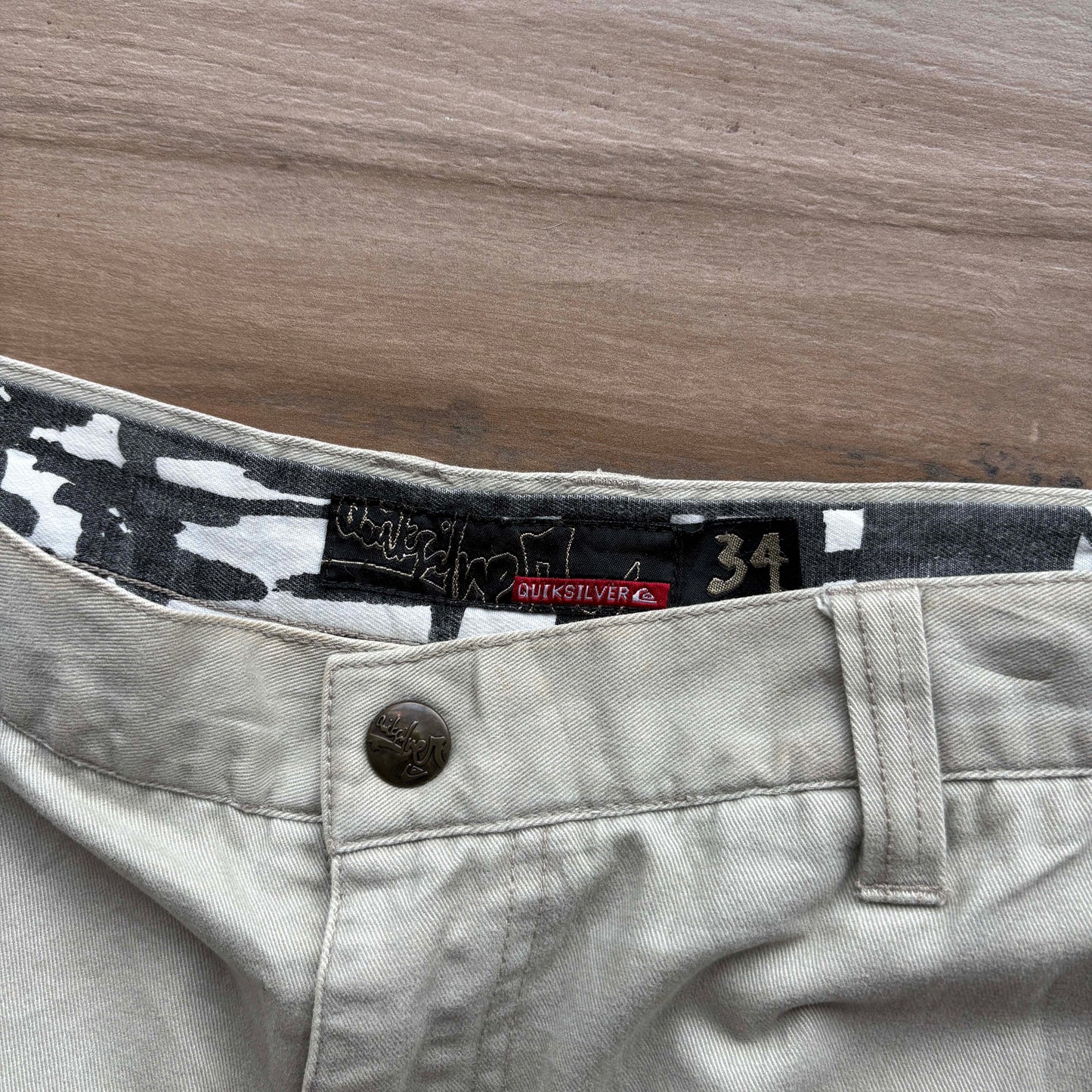 Y2K Quiksilver Cargo Shorts | W34" - Volant Vintage