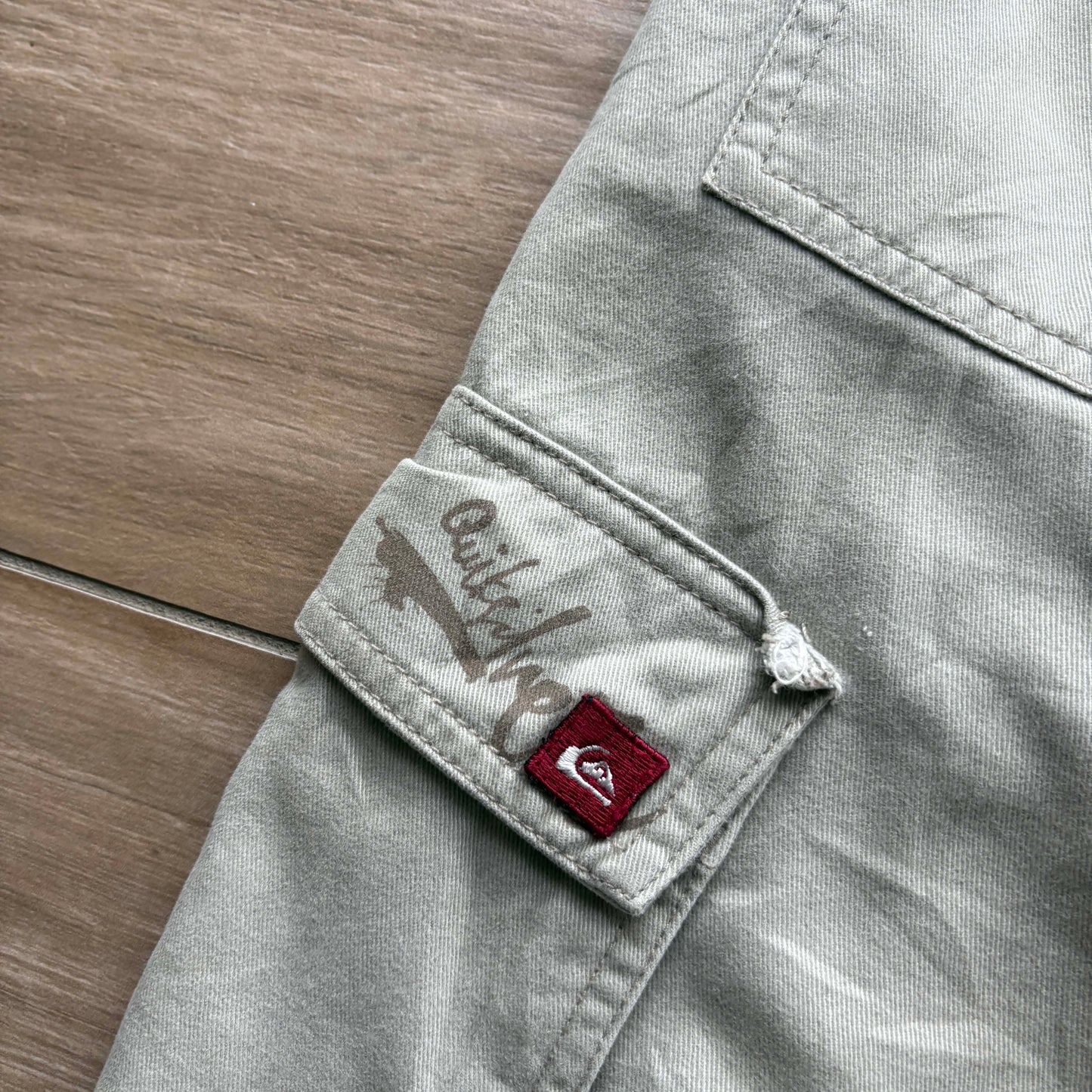 Y2K Quiksilver Cargo Shorts | W34" - Volant Vintage