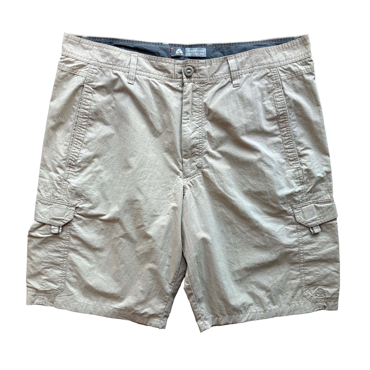 90s Nike ACG Cargo Shorts W36 - Volant Vintage