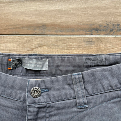 90s Nike ACG Cargo Shorts | W34" - Volant Vintage