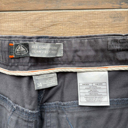90s Nike ACG Cargo Shorts | W34" - Volant Vintage