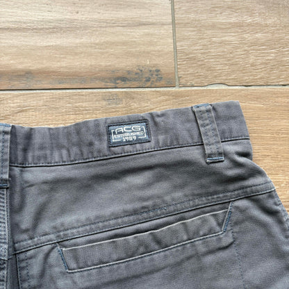 90s Nike ACG Cargo Shorts | W34" - Volant Vintage