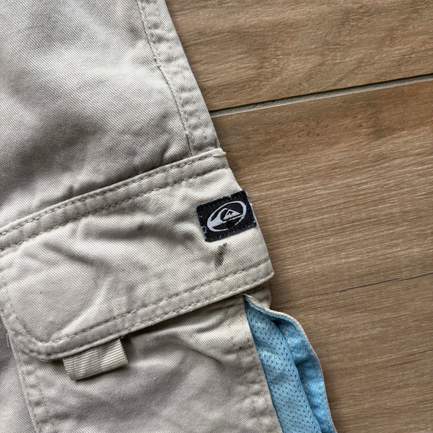 Vintage Quiksilver Cargo Shorts | W36 - Volant Vintage