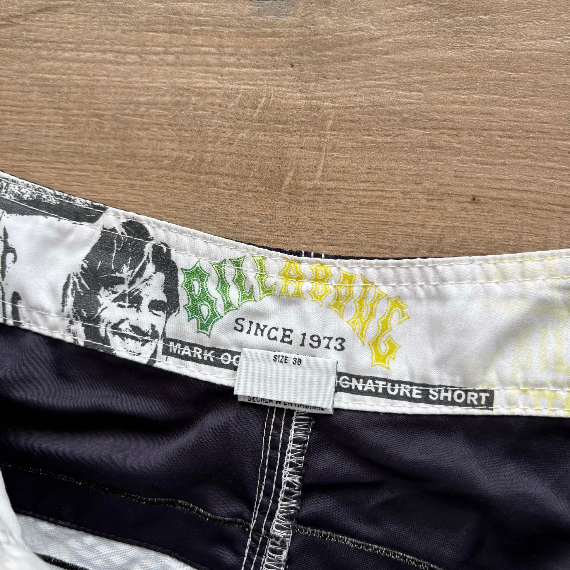 Vintage Occy Signature Boardies | W38" - Volant Vintage