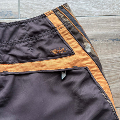 2000s Quiksilver Camo Boardies | W29" - Volant Vintage