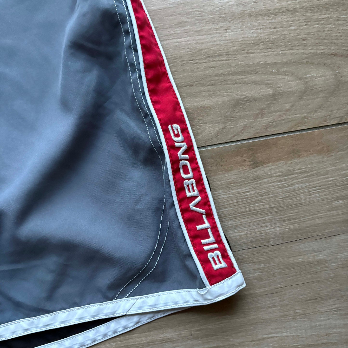 2000s Billabong Boardies | W32"