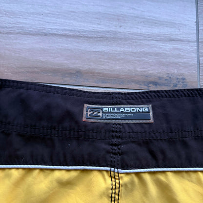 Y2K Billabong Core Boardies | W38"