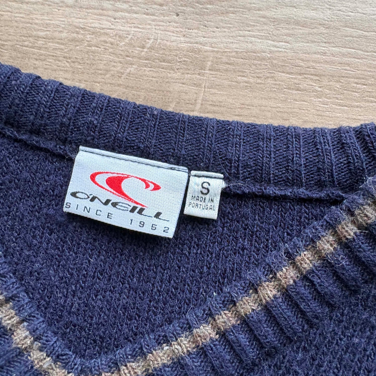 90s Oneill Knit V-Neck Jumper | L