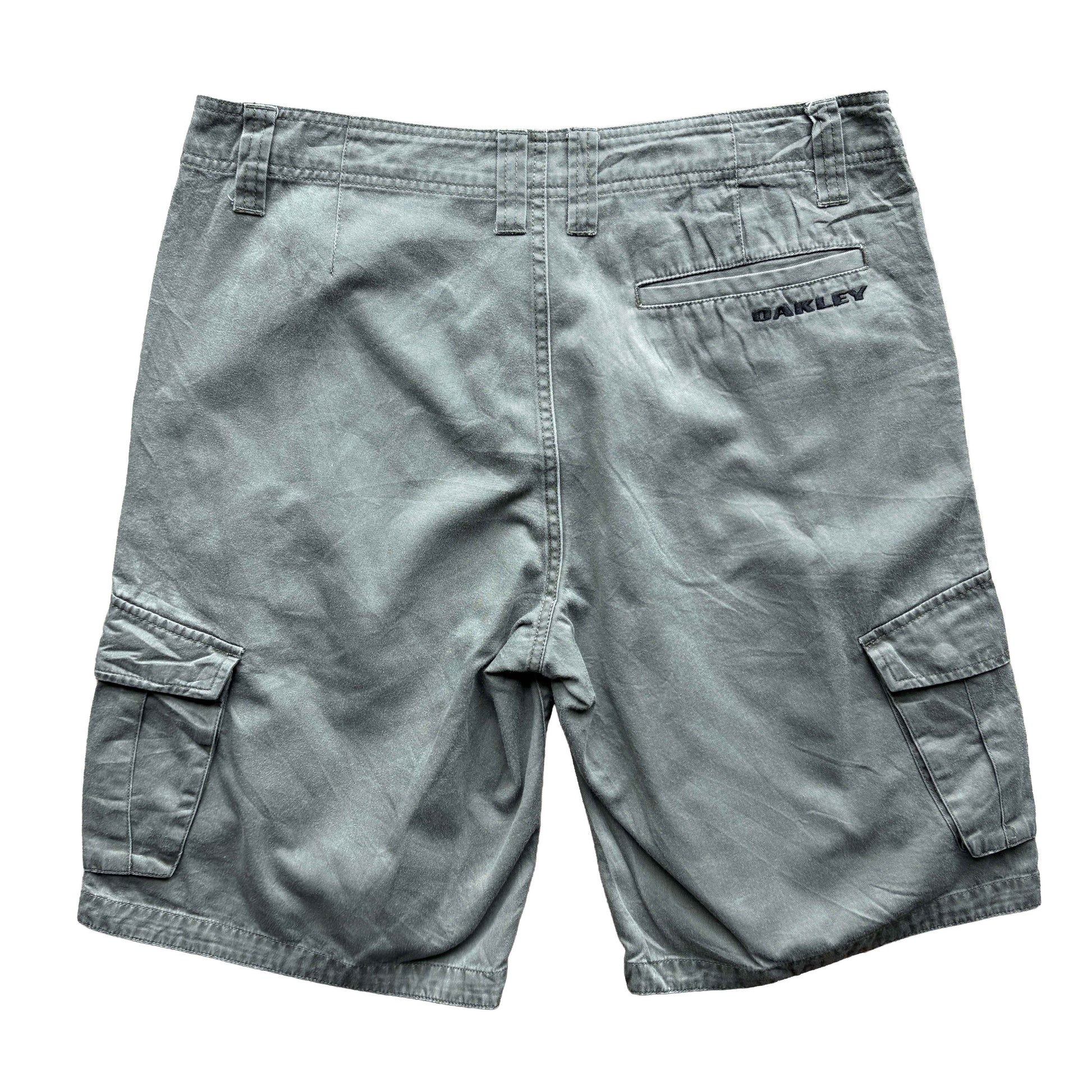 90s Oakley Tech Cargo Shorts | W33"