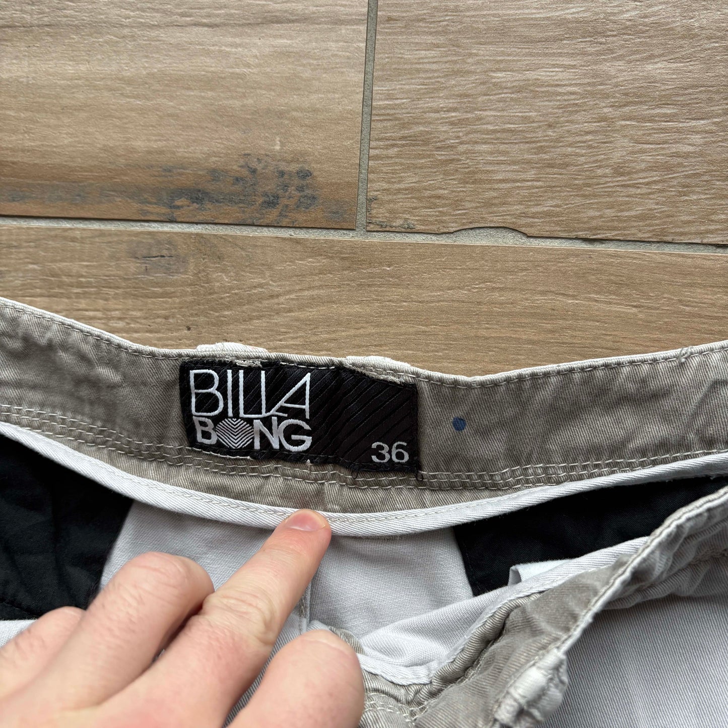 2000s Billabong Cargo Shorts | W36"