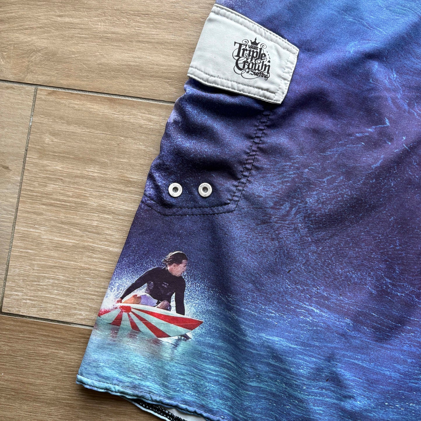 RARE Y2K Billabong Andy Irons Rising Sun Boardies | W38"