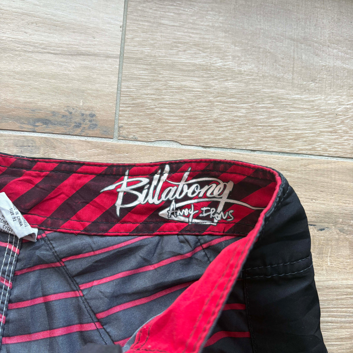 Y2K Billabong Andy Irons Rising Sun Boardies | W32"