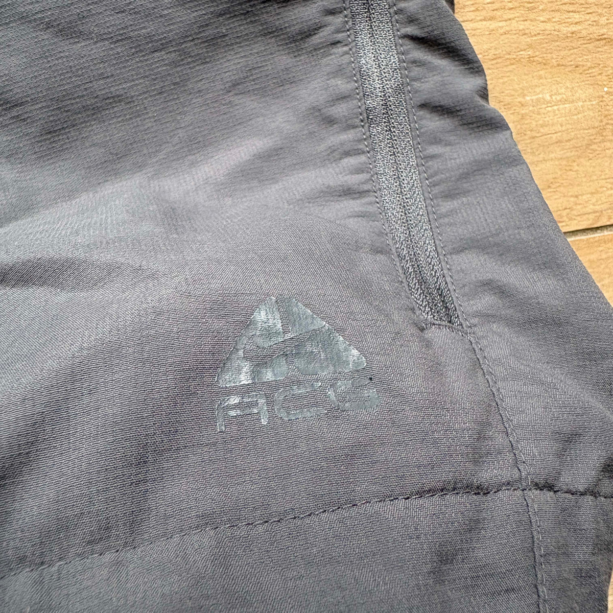 90s Nike ACG Cargo Shorts | W38"