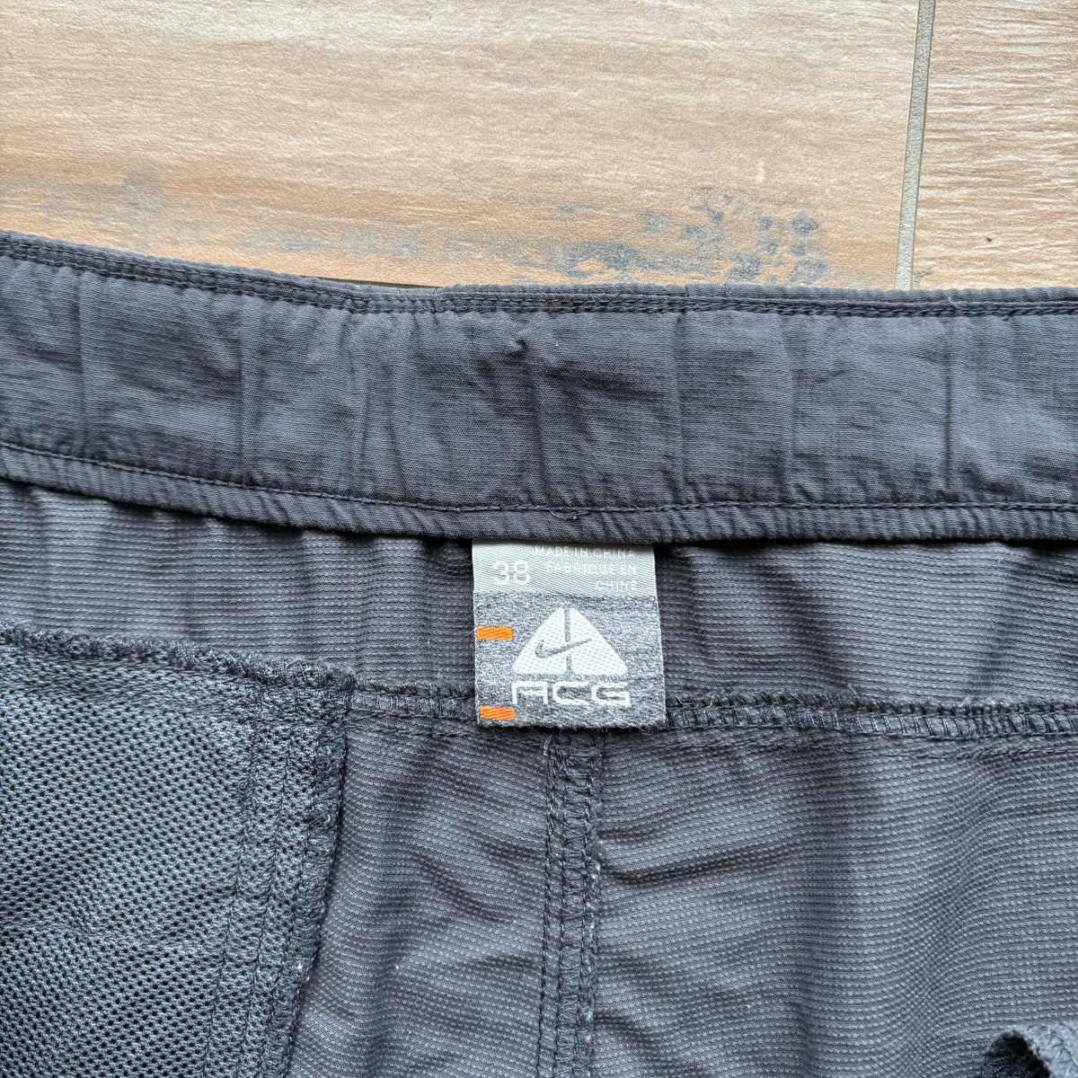 90s Nike ACG Cargo Shorts | W38"