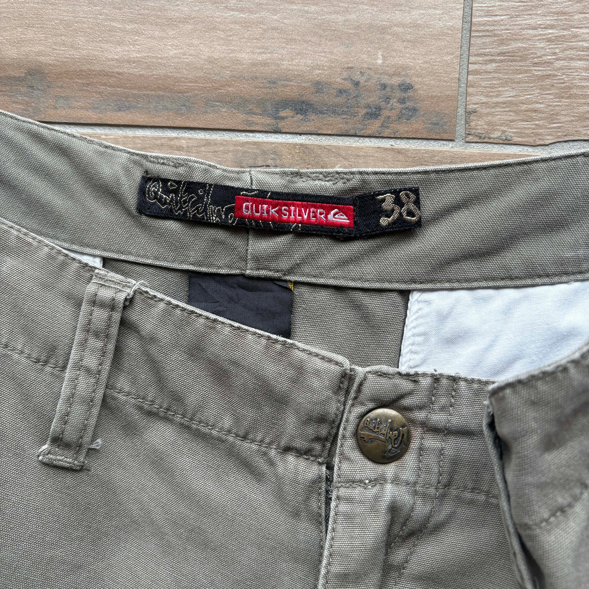 Y2K Quiksilver Cargo Shorts | W38"